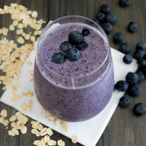 blueberry almond oatmeal smoothie